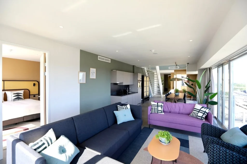 Bright, spacious apartment with a separate bedroom, open-plan kitchen, dining area and comfortable living room at Cityden Bolo District, Amsterdam.
