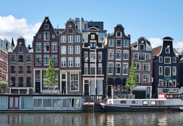 Cheap Hotels in Amsterdam in historic city centre